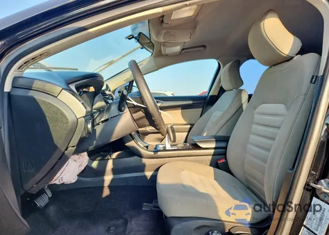 2017 Ford Fusion S из США, поврежденный, VIN 3FA6P0G70HR217543